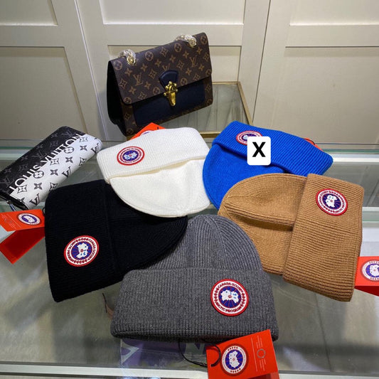 CANADA GOOSE BEANIE