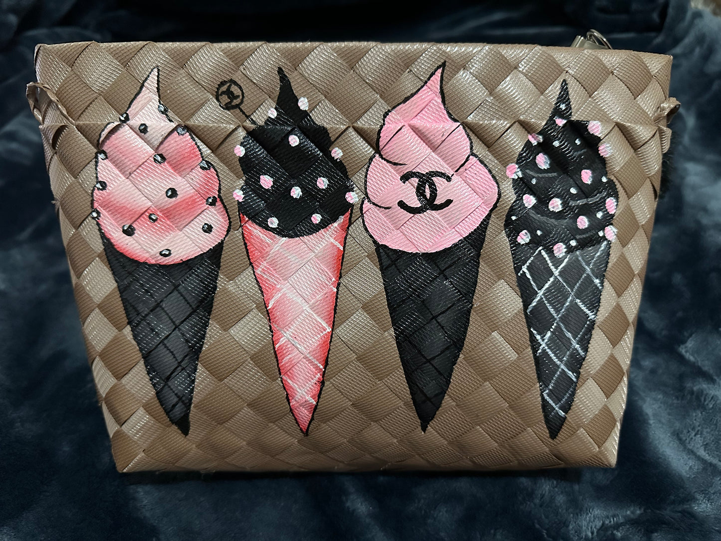 CC ICE CREAM SLING